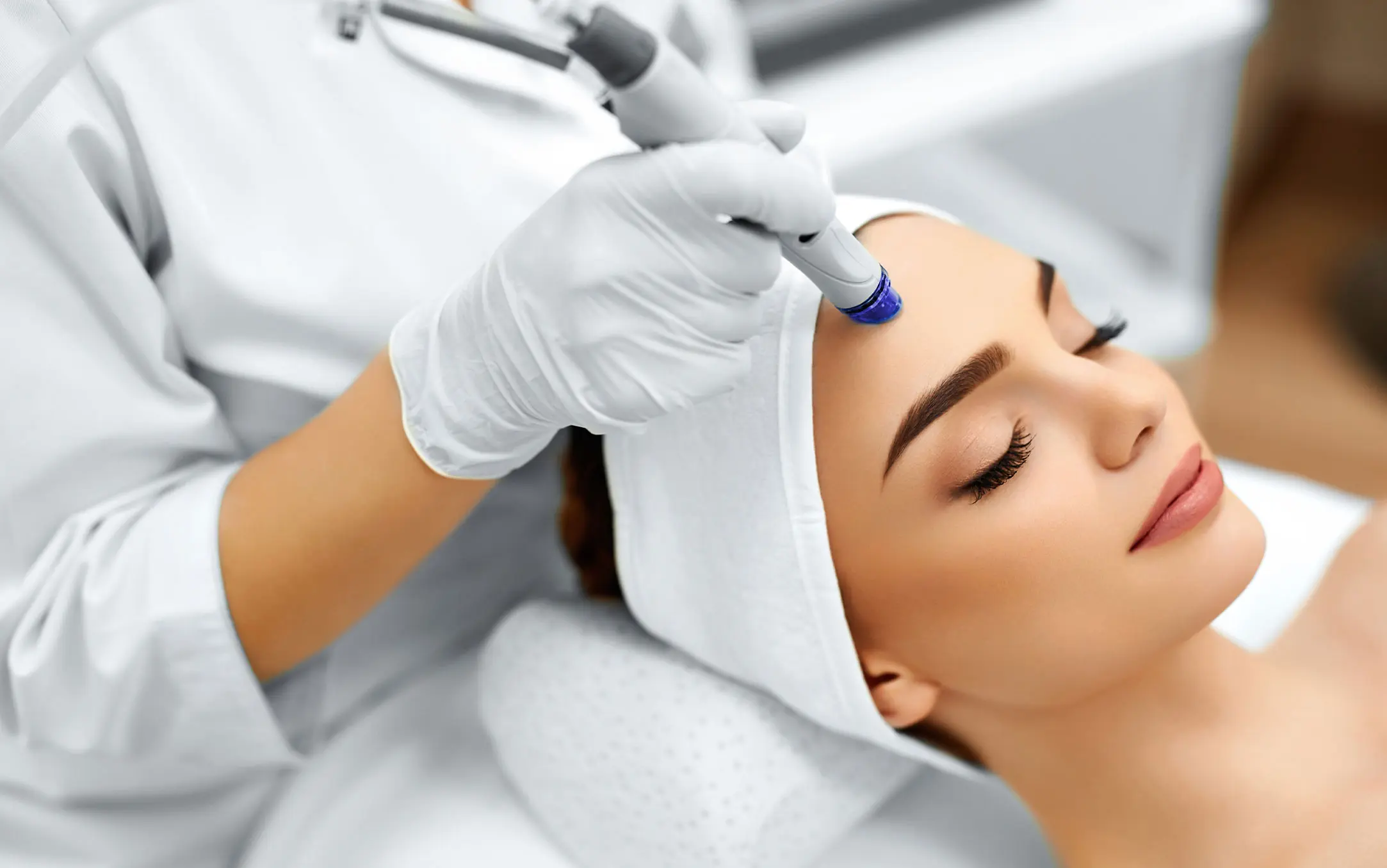 What Is Collagen Lift Therapy and How Can It Help Ageing, Loose Skin Melksham?